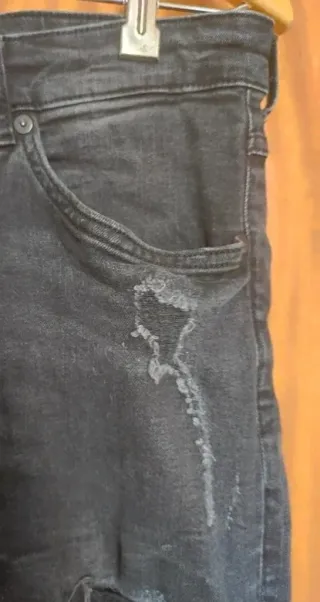 Jeans H&M Skinny Negro Degradado Rotos W32 (42)