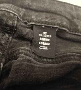 Jeans H&M Skinny Negro Degradado Rotos W32 (42)