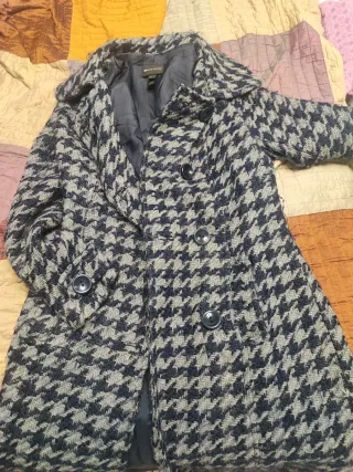 Abrigo de lana con foulard