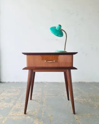 Mesita de noche Mid Century. Francia, 60.