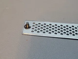 Rejilla tapa RAM iMac 2009-2011