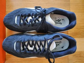 Zapatillas deportivas Reebok negras y blancas