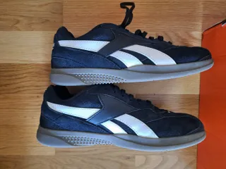 Zapatillas deportivas Reebok negras y blancas