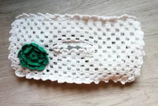Funda tejida a mano para caja de pañuelos