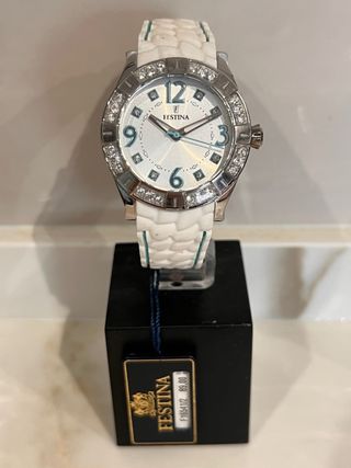 Reloj Festina mujer  bisel circonitas  impecable