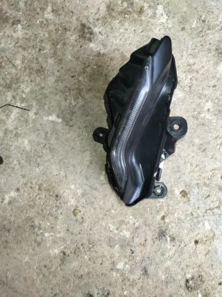 Farol Mínimo Esquerdo Yamaha R125 2025