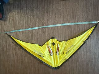 Cometa Panasonic Amarilla