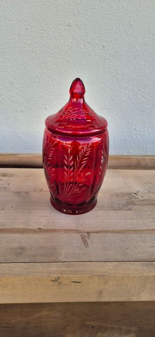 Bomboneira de Vidro Vermelho Gravado