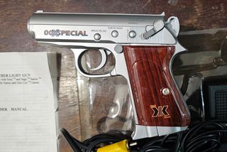 Light Gun 00XSPECIAL con Pedal per PS1