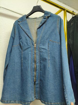 Chaqueta vaquera premamá con cremallera