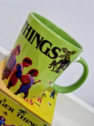 Caneca Stranger Things Cerâmica