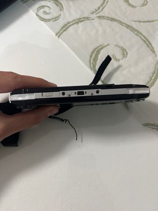 Sony PSP 3004 ( Slim & Lite) + Memory stick 4gb