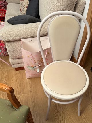 4 Sillas de cocina metal beige Se venden separadas