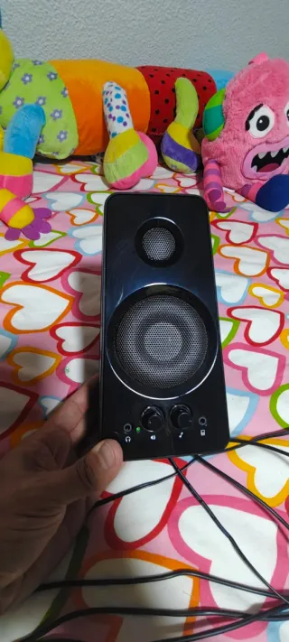 Altavoces Trust Negros