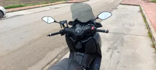 se vende Yamaha Xmax 300 Tech Max