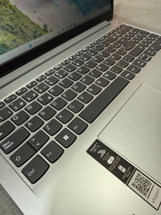 Portátil Lenovo Ideapad 1 15ALC7