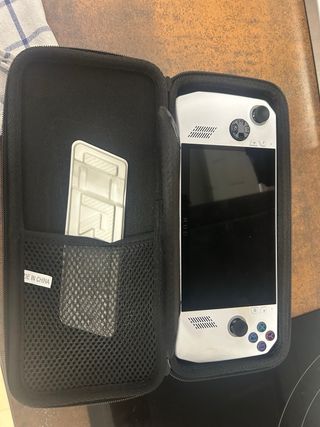 Asus ROG Ally z1 extreme con poco tiempo y poco us