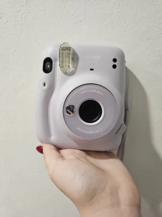 Cámara Instax Mini 11 Morada