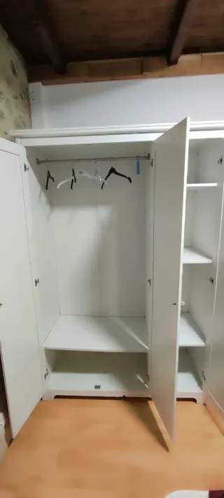 Armario blanco 3 puertas con espejo