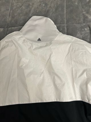 Sudadera Adidas Blanca y Negra