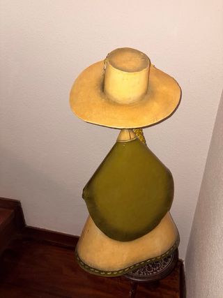 Figura mexicana artesanal carton piedra