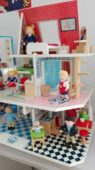 Casa de muñecas Amanda Family Flex Home