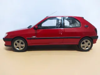 Maqueta Peugeot 306 Otto 1:18