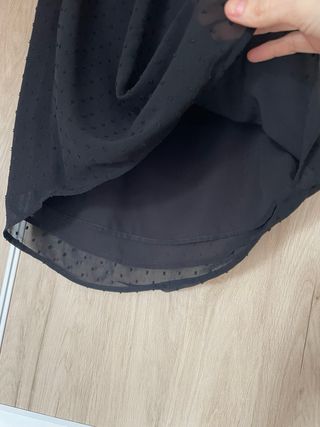 Blusa negra tirantes con detalle espalda