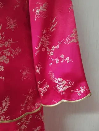 Conjunto kimono seda rojo y dorado