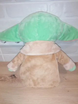 Peluche Bebé Yoda