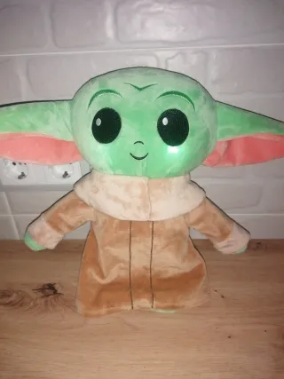 Peluche Bebé Yoda