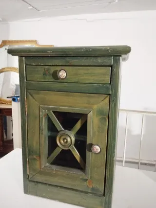 Mesita auxiliar madera maciza con cristal