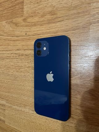iPhone 12 Azul + 9 fundas + 1 pantalla protectora