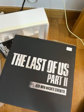 Estatua The Last of Us Part II Ellie Machete