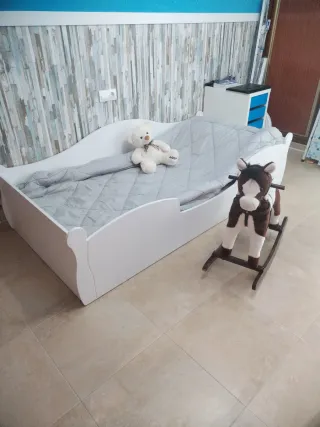Cama baja Montessori Nube para niños