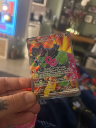 Carta Pokémon Okidogi ex