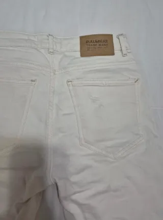Pull&Bear Shorts Vaqueros Blancos Desgastados