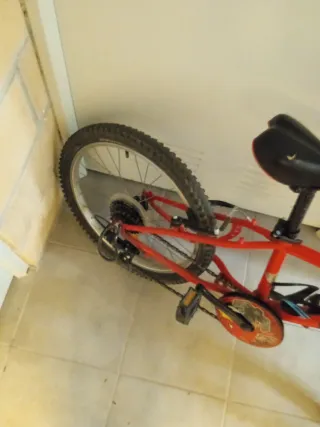 Bicicleta Btwin Roja