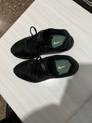 Zapatillas Nike Downshifter 7 Negras