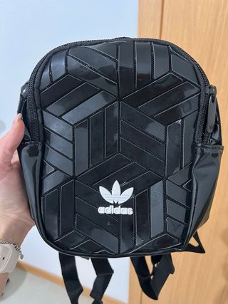 Mochila Adidas Negra Brillante