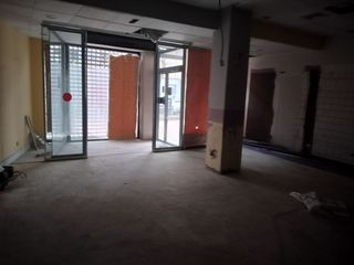 Local comercial en venta en Reyes Católicos en Alcalá de Henares