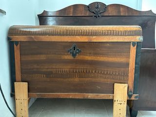 Baúl de madera antiguo principios siglo XX