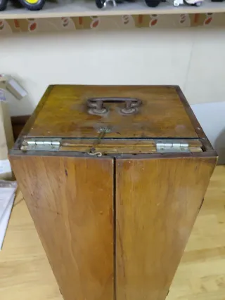 Capilla portátil de madera