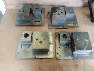 Soportes Faros Y PILOTOS LAND ROVER MILITAR