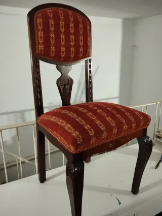 Silla antigua tapicería nueva