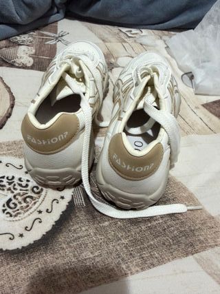 Zapatos de piel mujer beige y blanco