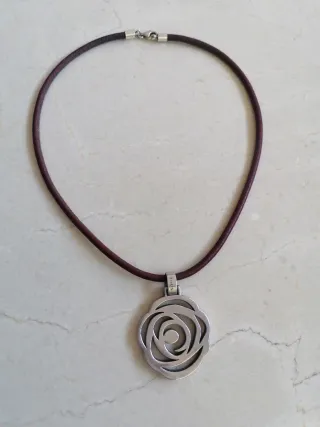 Collar Tous Rosa de Plata y Piel Marrón