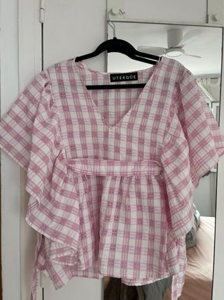 Blusa Uterqüe cuadros rosa y blanco