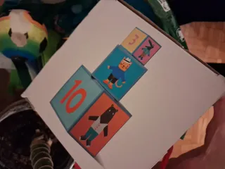 Pizarra infantil con bolsa de juguetes