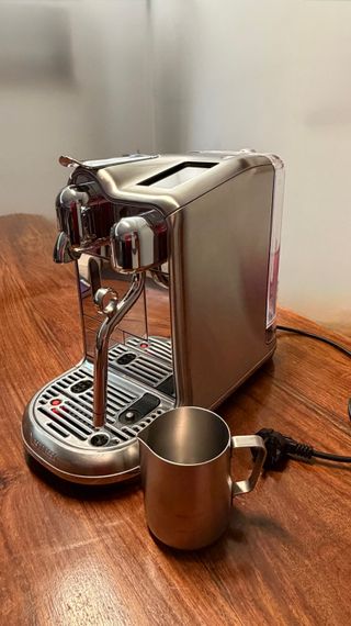 Cafetera Nespresso Creatista Pro